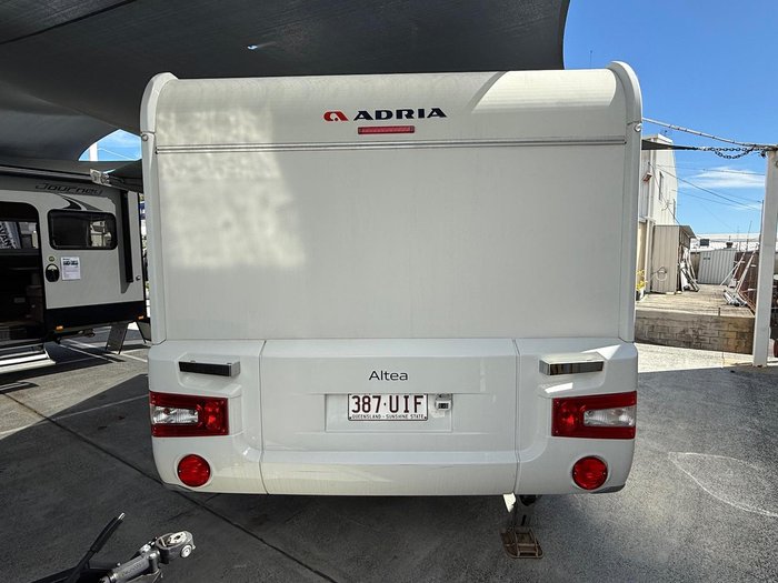 2018 Adria Altea 552