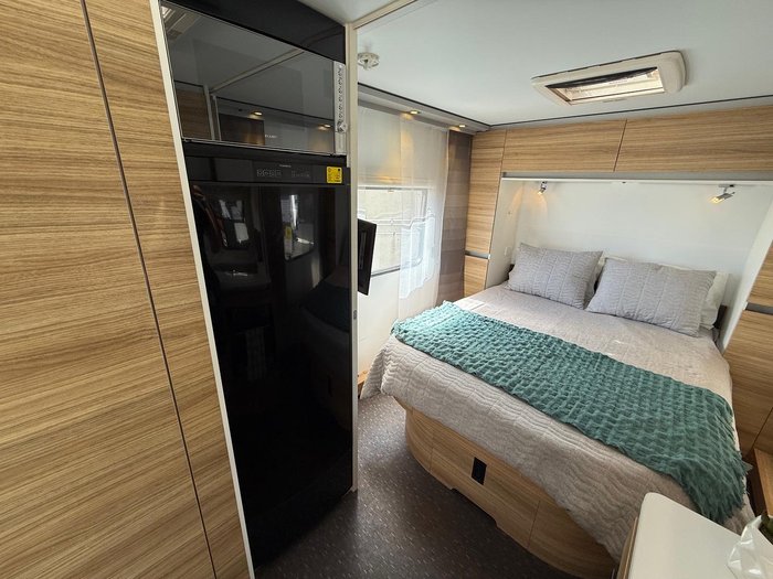 2018 Adria Altea 552