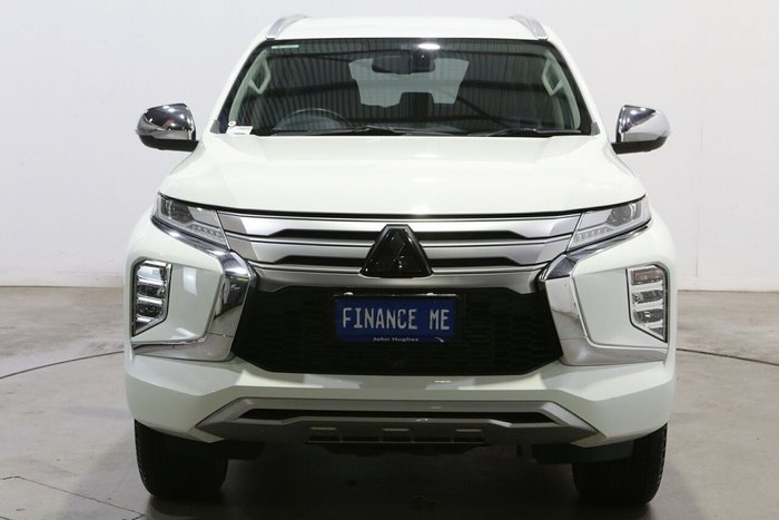 2023 Mitsubishi Pajero Sport GLS