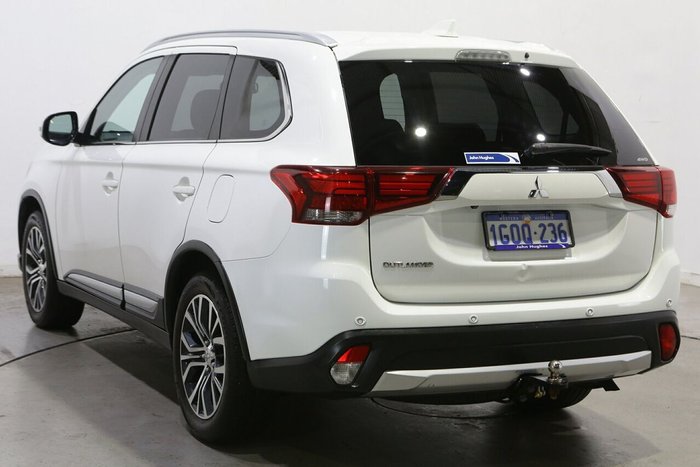 2017 Mitsubishi Outlander LS