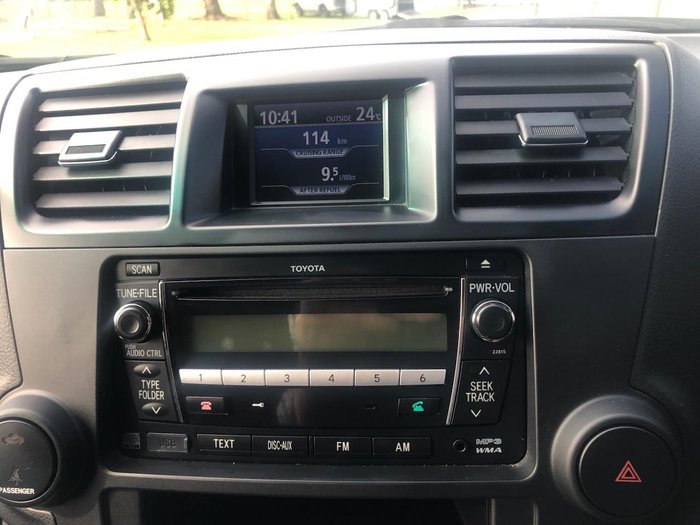 2011 Toyota Kluger KX-R