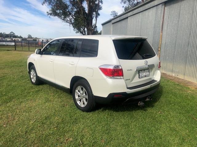 2011 Toyota Kluger KX-R