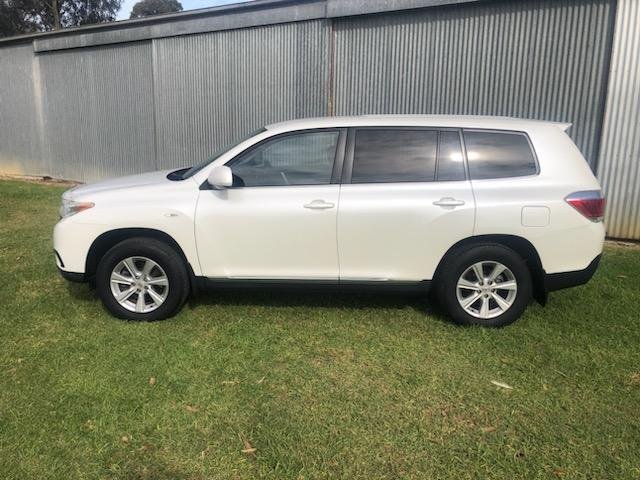 2011 Toyota Kluger KX-R