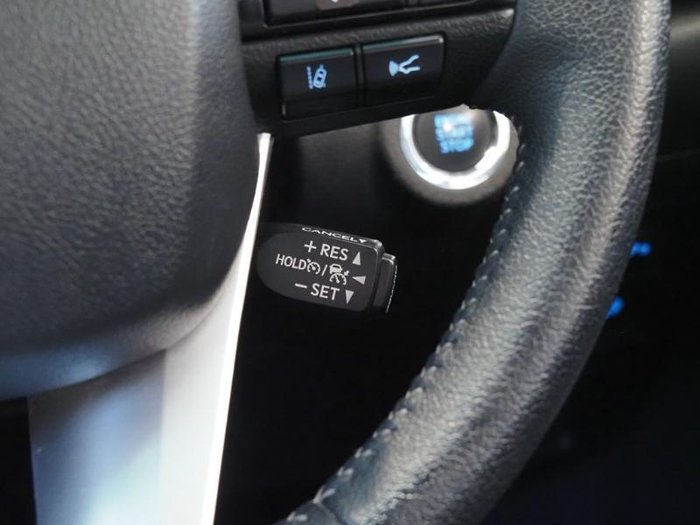 2023 Toyota Hilux SR5