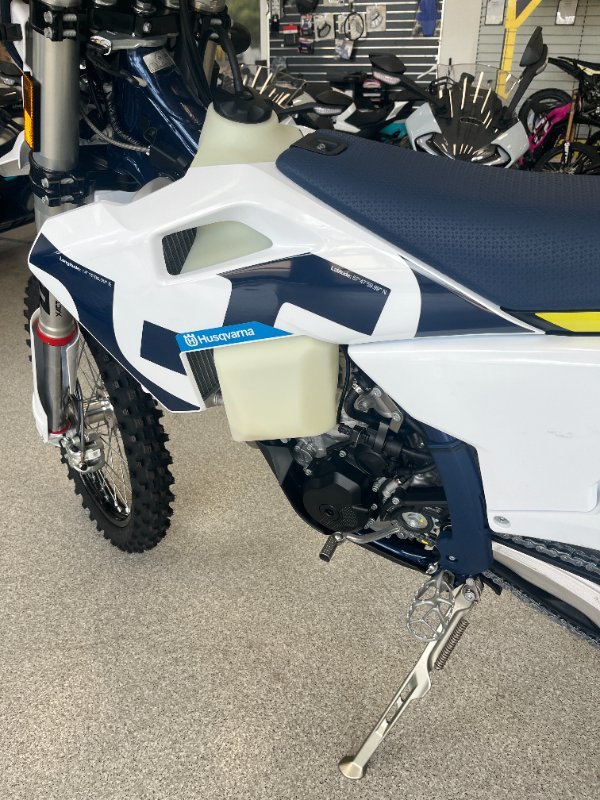 2026 HUSQVARNA FE250 WHITE