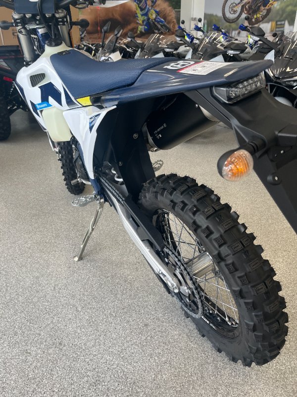 2026 HUSQVARNA FE250 WHITE