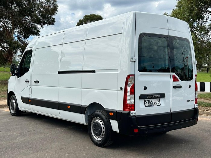 2024 Renault Master Pro 110kW