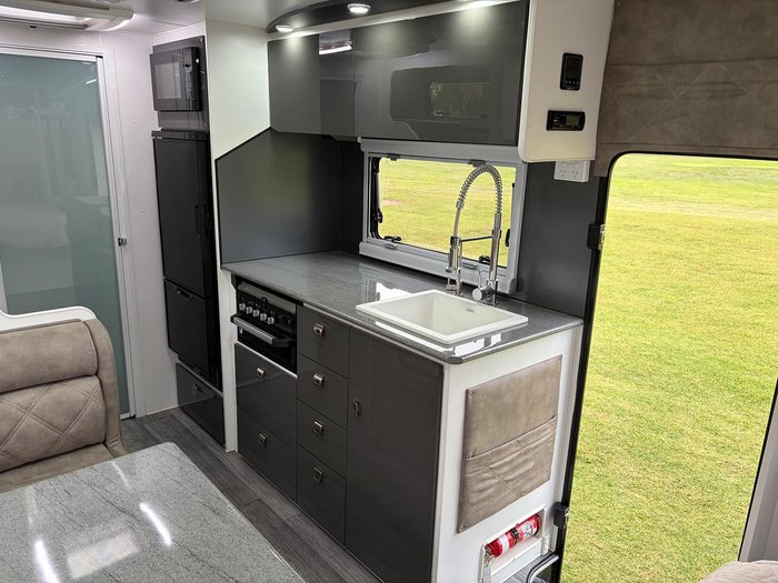 2024 Coach RV 2 BUNK 18.7FT Price reduced to $89,990 save $10,000