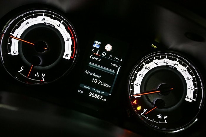 2020 Toyota Hilux Rugged X