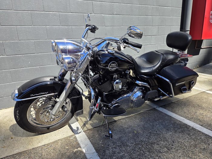 2008 Harley-Davidson Road King Classic 1584 (FLHRC)