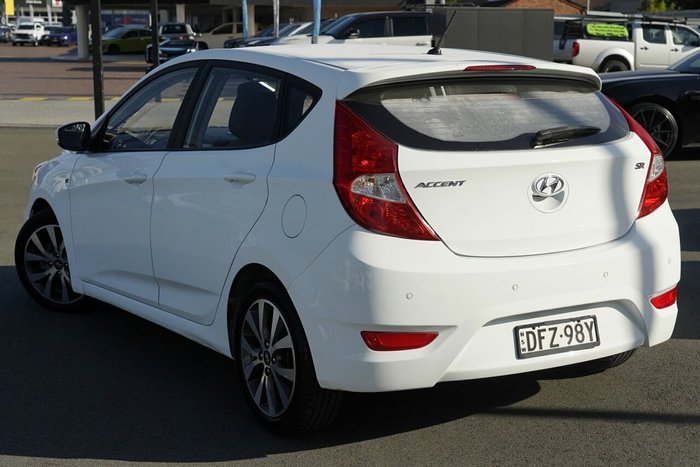 2016 Hyundai Accent SR