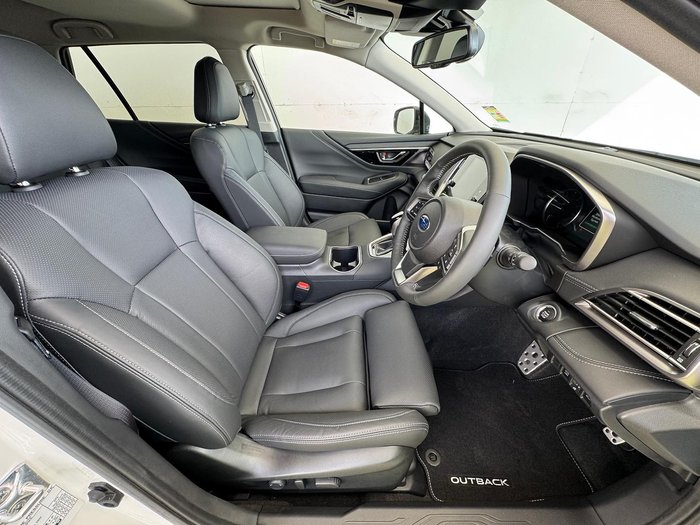 2025 Subaru Outback AWD Touring