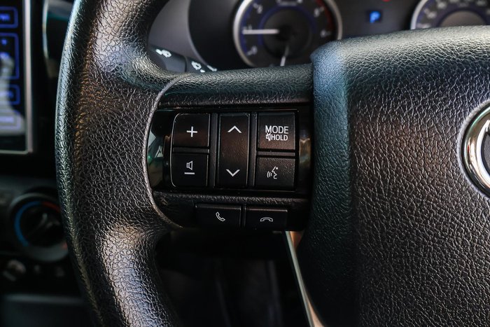 2017 Toyota Hilux SR