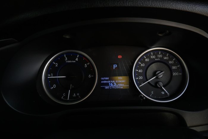 2017 Toyota Hilux SR