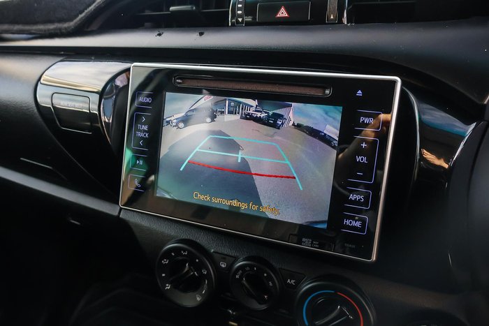 2017 Toyota Hilux SR