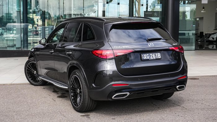 2025 Mercedes-Benz GLC-Class