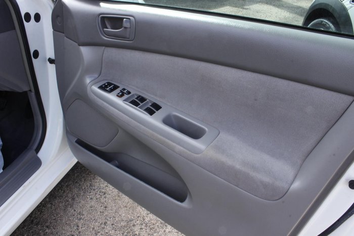 2005 Toyota Camry Altise MCV36R Diamond White