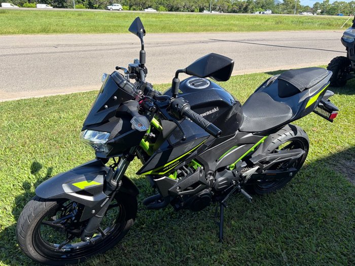 2023 Kawasaki Z400 Black