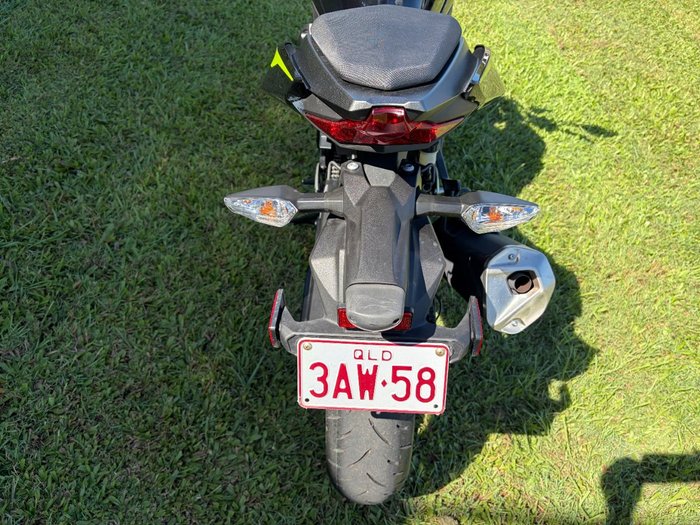 2023 Kawasaki Z400 Black