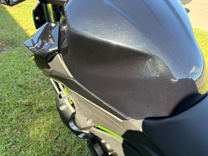 2023 Kawasaki Z400 Black