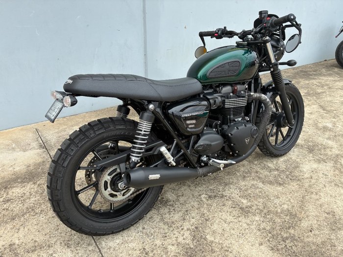 2024 Triumph BONNEVILLE SPEED TWIN Green
