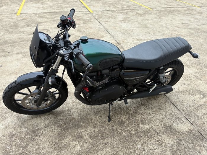 2024 Triumph BONNEVILLE SPEED TWIN Green