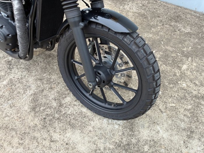 2024 Triumph BONNEVILLE SPEED TWIN Green