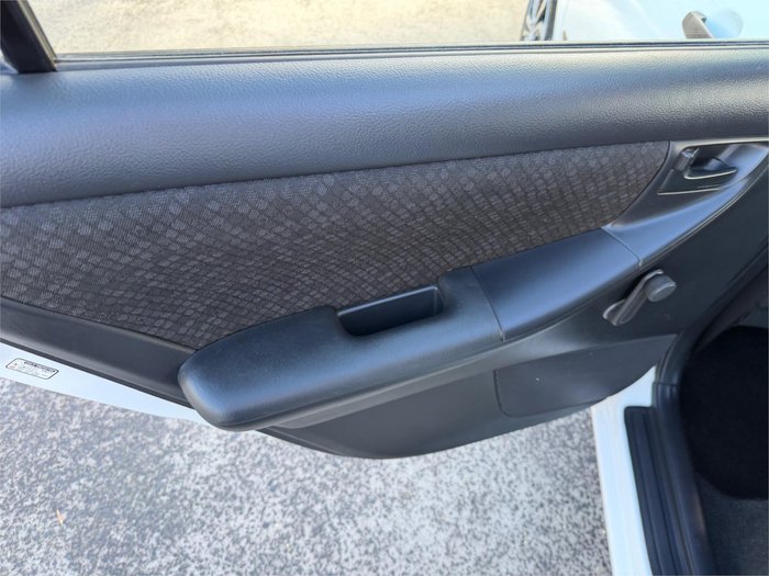 2005 TOYOTA COROLLA CONQUEST SECA ZZE122R White