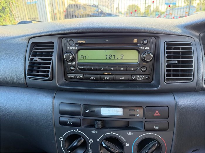 2005 TOYOTA COROLLA CONQUEST SECA ZZE122R White