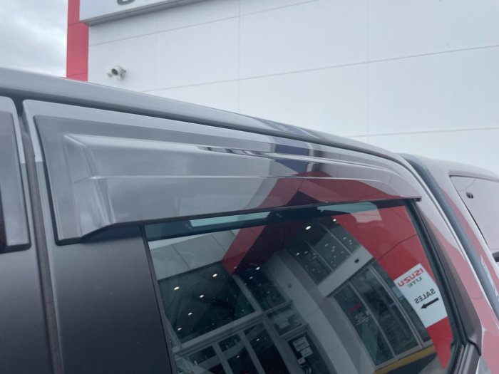 2025 Isuzu D-MAX LS-U+