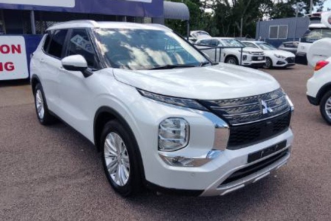 2024 MITSUBISHI OUTLANDER LS 7 SEAT (AWD)