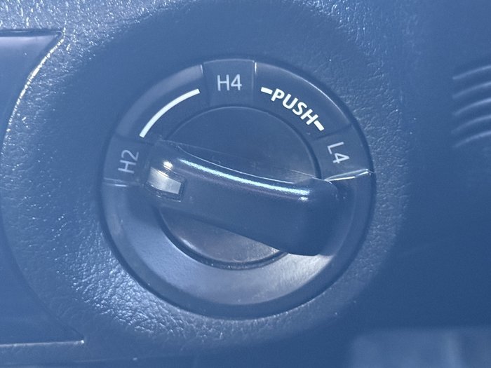 2022 Toyota Hilux SR5