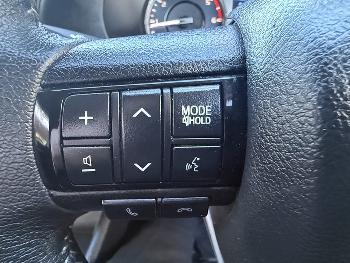 2022 Toyota Hilux SR5