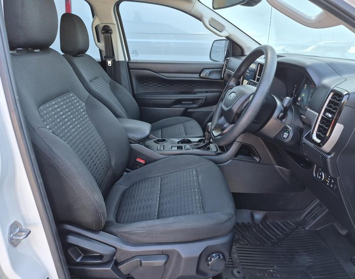 2024 Ford Everest Ambiente