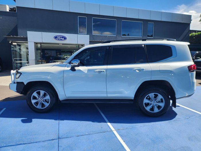 2025 Toyota Landcruiser Sahara