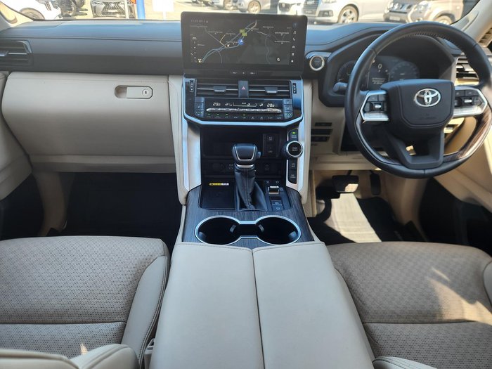 2025 Toyota Landcruiser Sahara