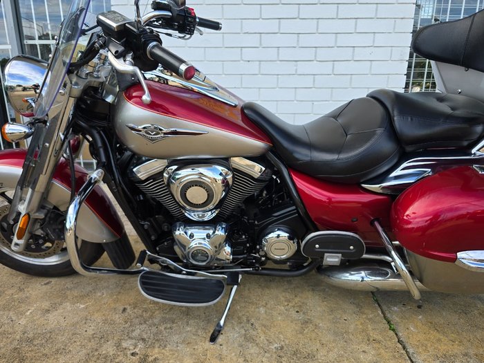 Kawasaki 2009 KAWASAKI 1700CC VN1700 NOMAD Red
