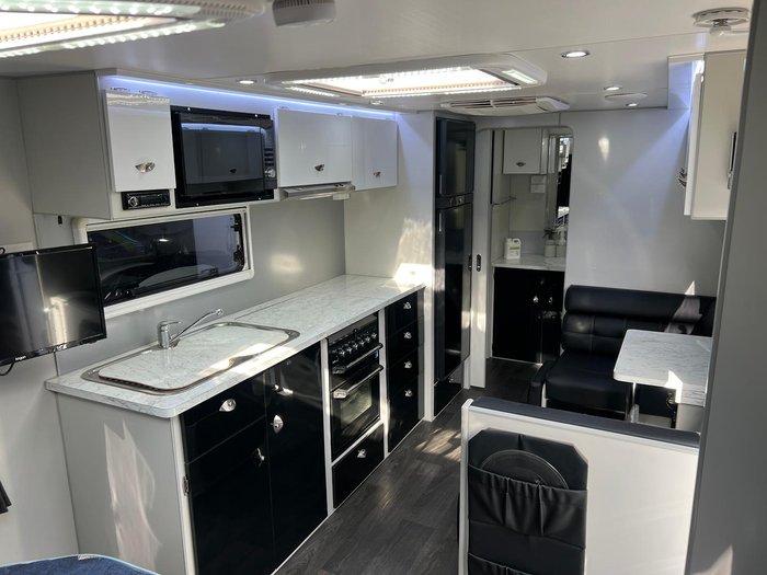 2021 Olympic Javelin X8 20'6''