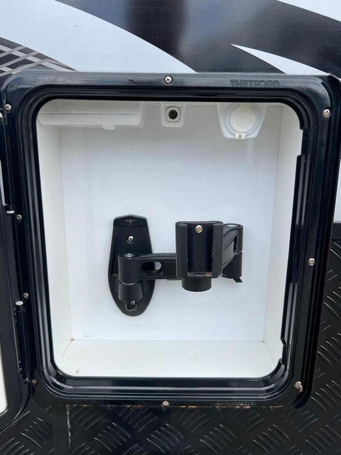 2021 Olympic Javelin X8 20'6''