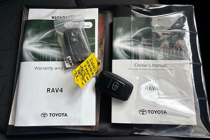 2022 Toyota RAV4 GXL