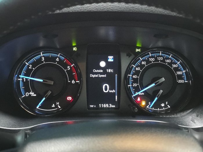 2023 Toyota Hilux Rogue