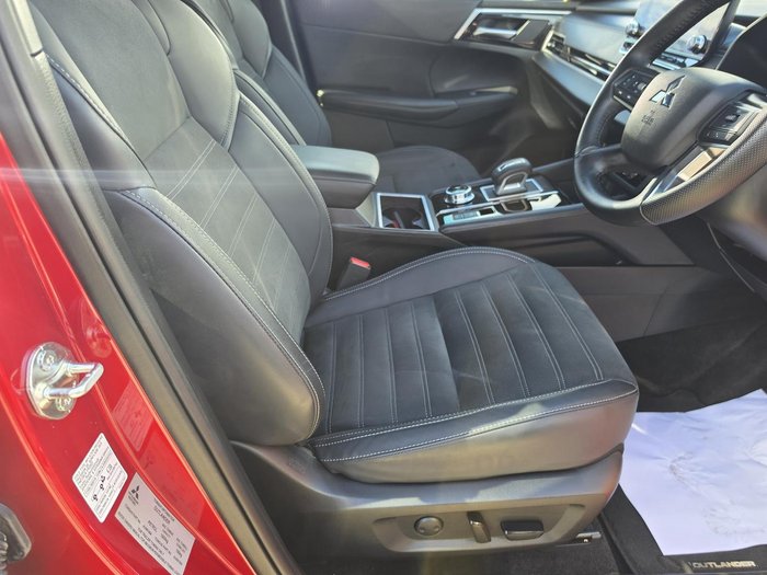 2024 Mitsubishi Outlander Black Edition