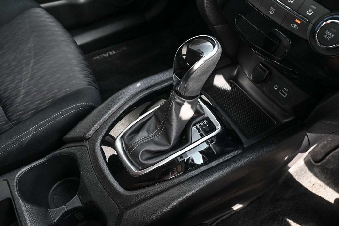 2021 Nissan X-TRAIL ST