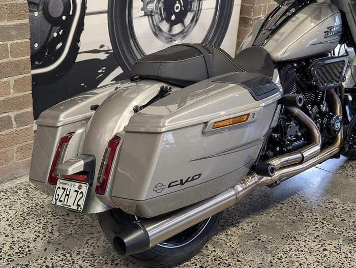 2023 Harley-Davidson CVO Street Glide 121 (FLHXSE) Touring