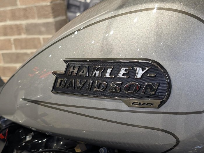 2023 Harley-Davidson CVO Street Glide 121 (FLHXSE) Touring