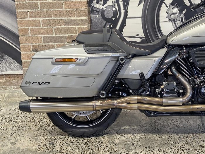 2023 Harley-Davidson CVO Street Glide 121 (FLHXSE) Touring