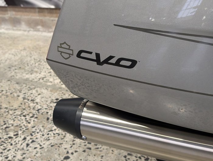 2023 Harley-Davidson CVO Street Glide 121 (FLHXSE) Touring