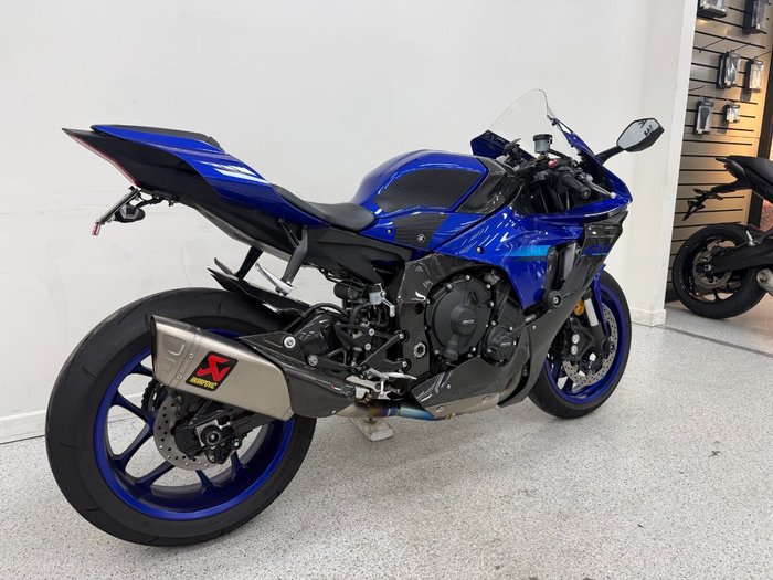 2024 YAMAHA YZF-R1 Blue