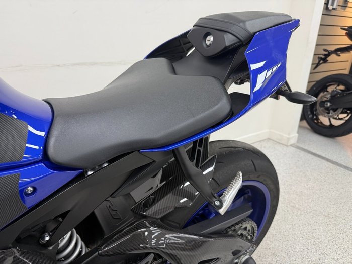 2024 YAMAHA YZF-R1 Blue