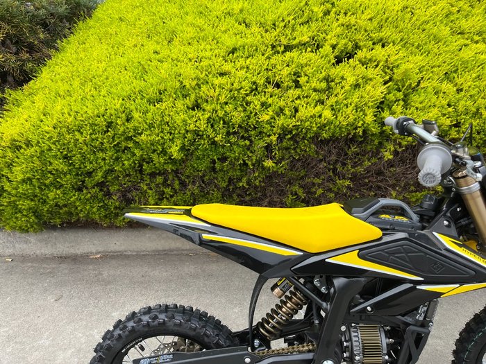 2025 Sur-ron 2025 SUR-RON ELECTRIC HYPER BEE Yellow